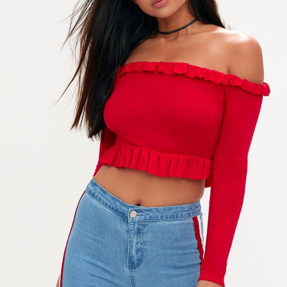 SUPER CUTE RED CROPPED TOP PRETTY LITTLE THING